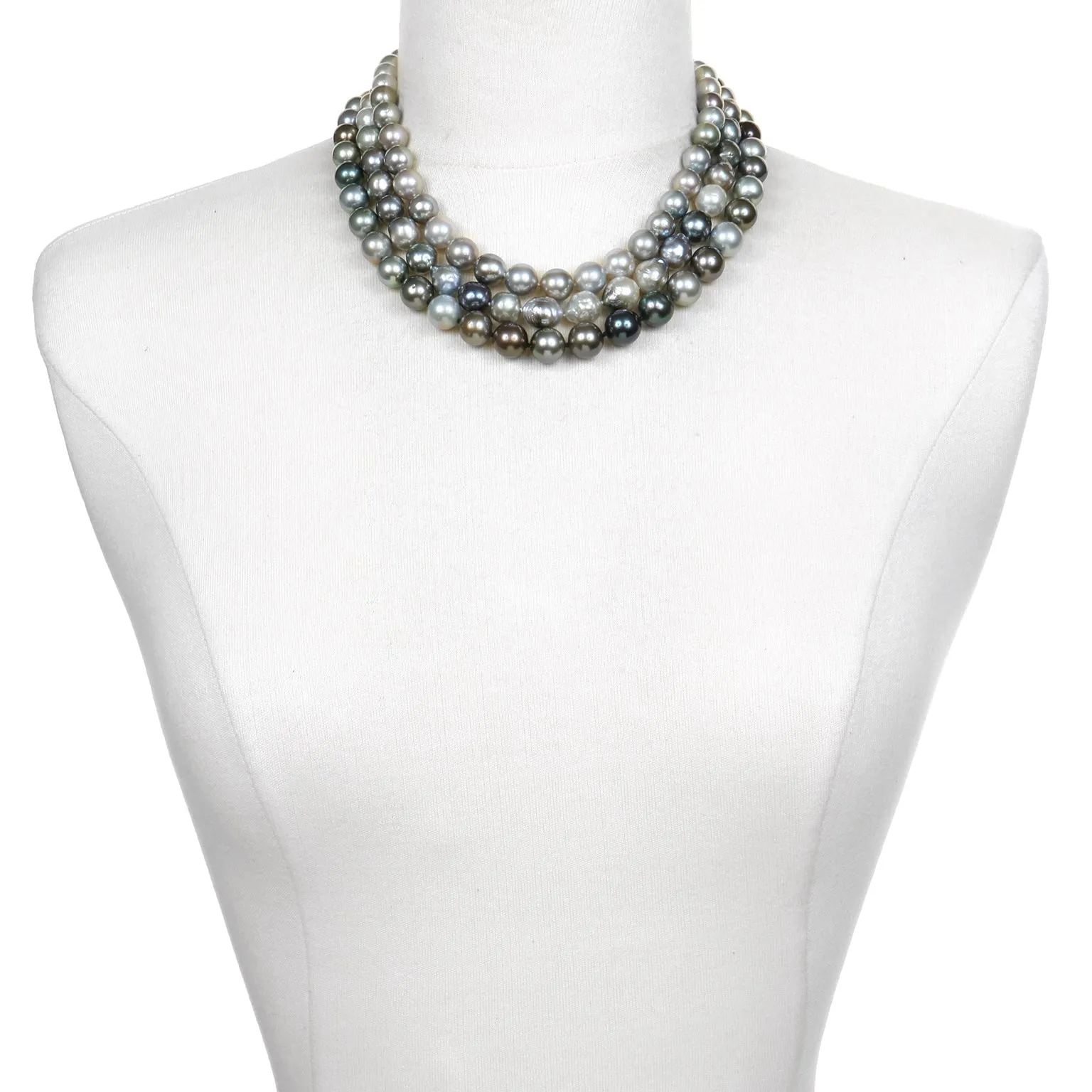 18 Karat Gold Light Gray Tahitian Pearl Necklace