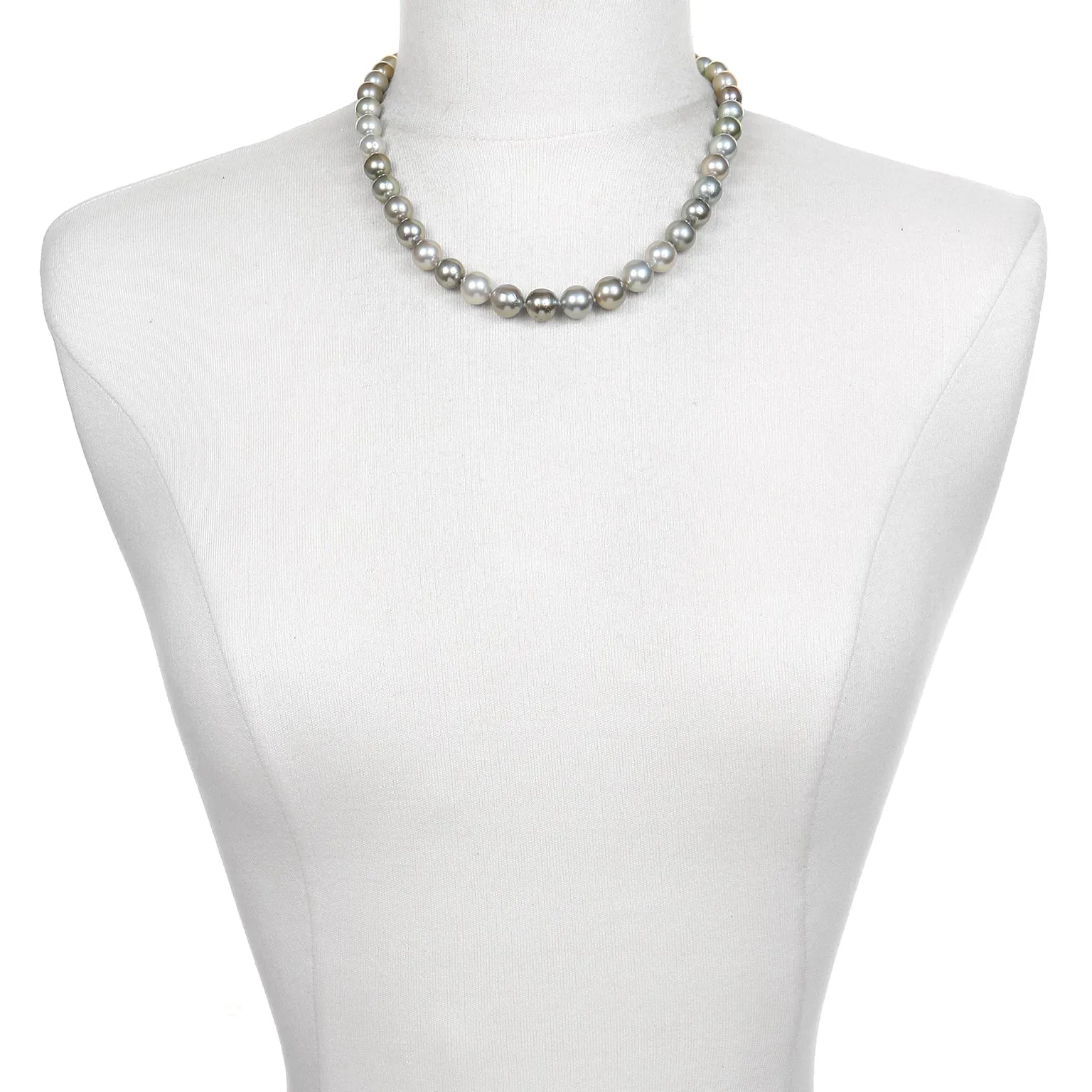 18 Karat Gold Light Gray Tahitian Pearl Necklace
