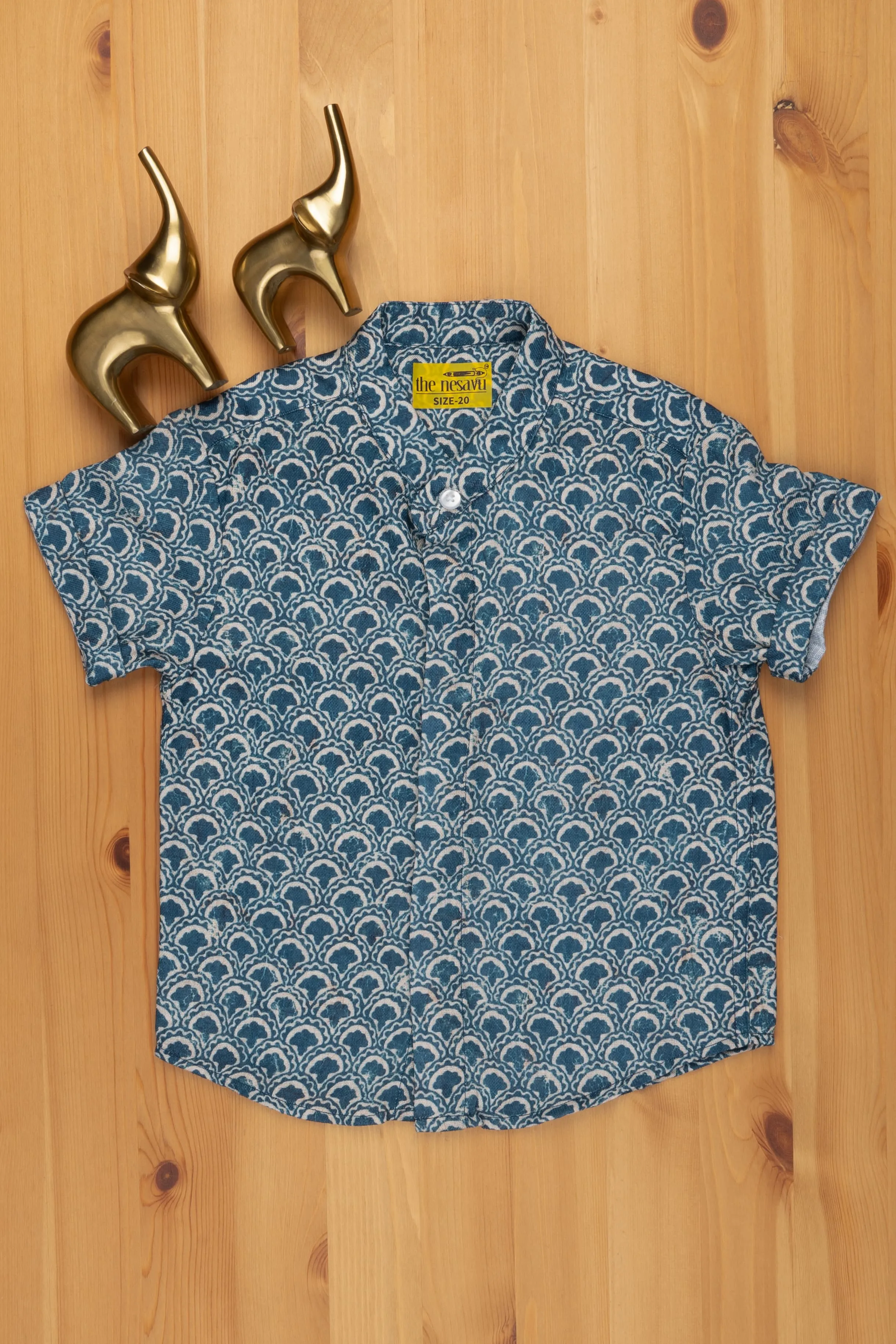 AI. Vintage Indigo: Linen Boys' Shirt with Retro-Inspired Prints for a Nostalgic Feel