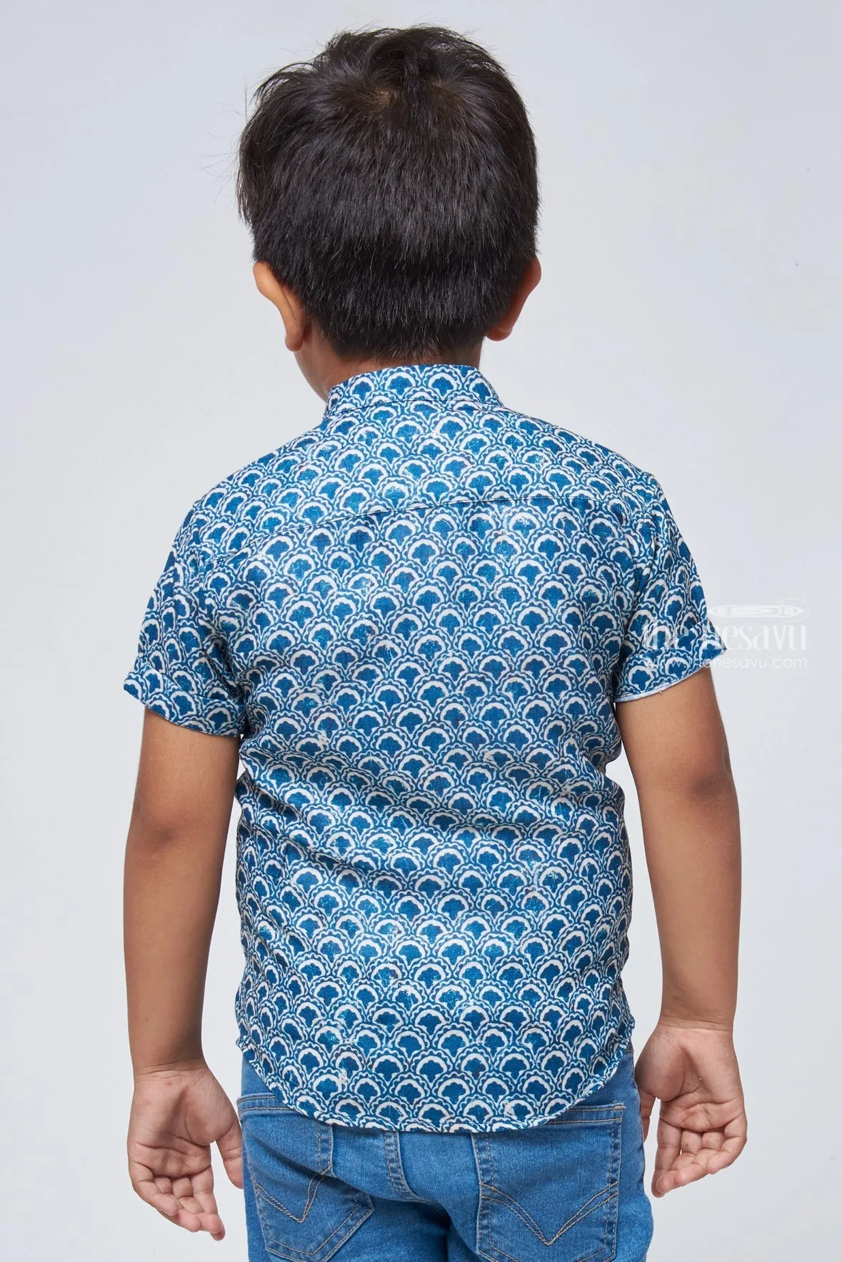 AI. Vintage Indigo: Linen Boys' Shirt with Retro-Inspired Prints for a Nostalgic Feel