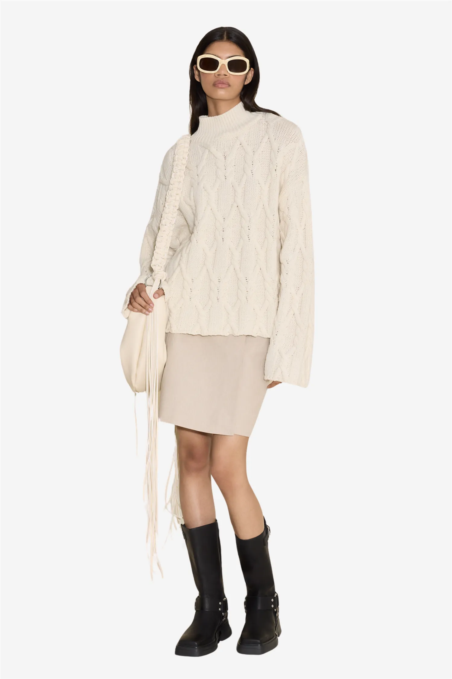Chunky Cable Turtleneck Ecru