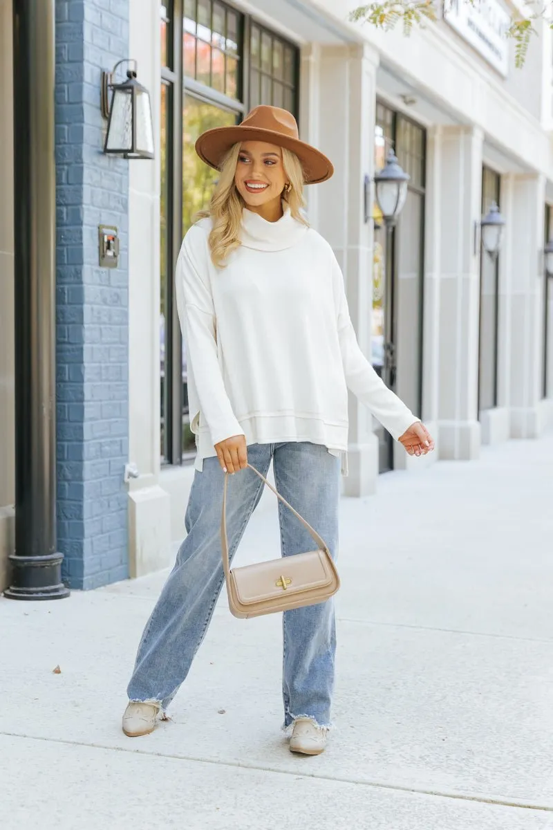 Essential Fall Turtleneck Sweater - Cream - DOORBUSTER