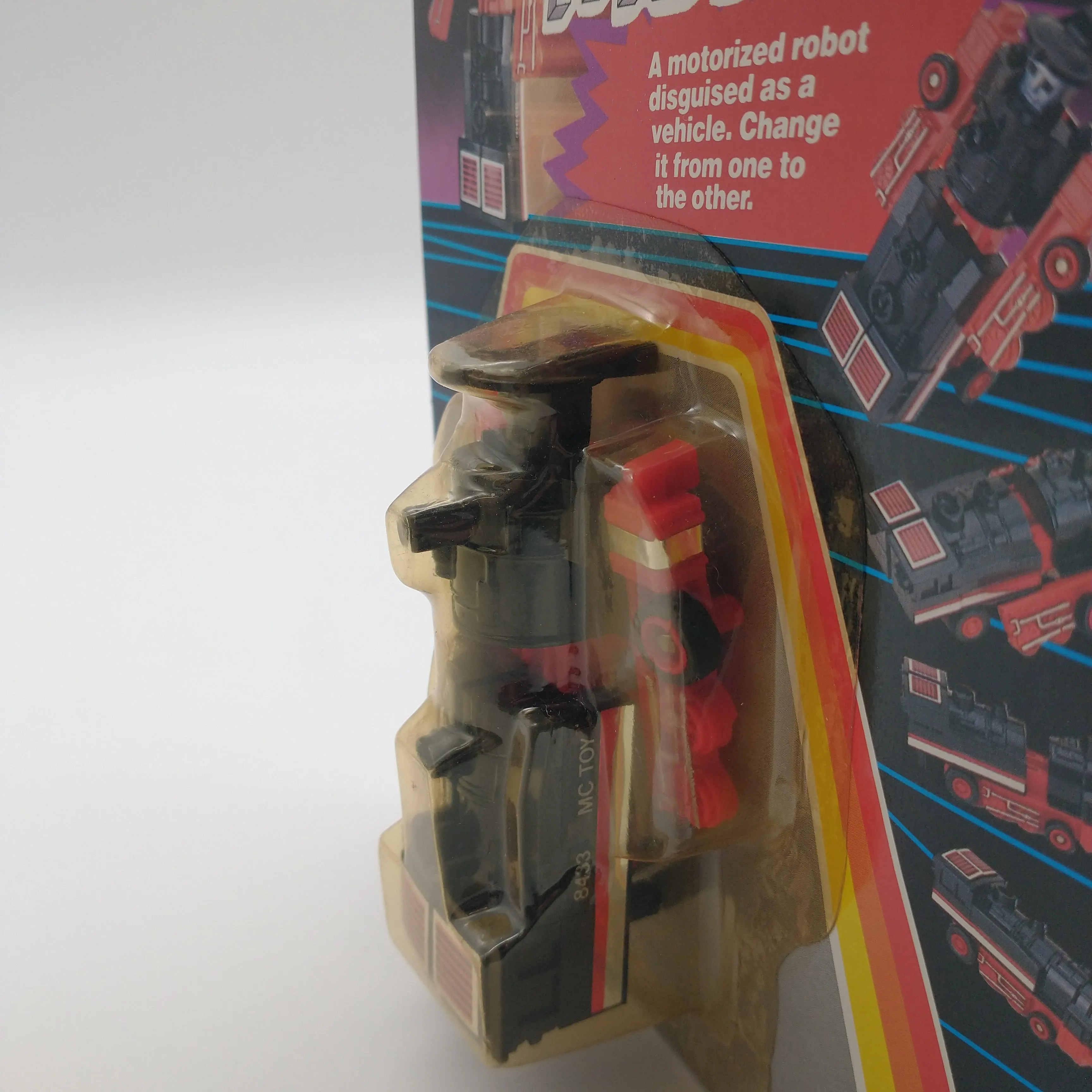 Moto-Bot Locomotive Transformers KO Intex Recreation 1984