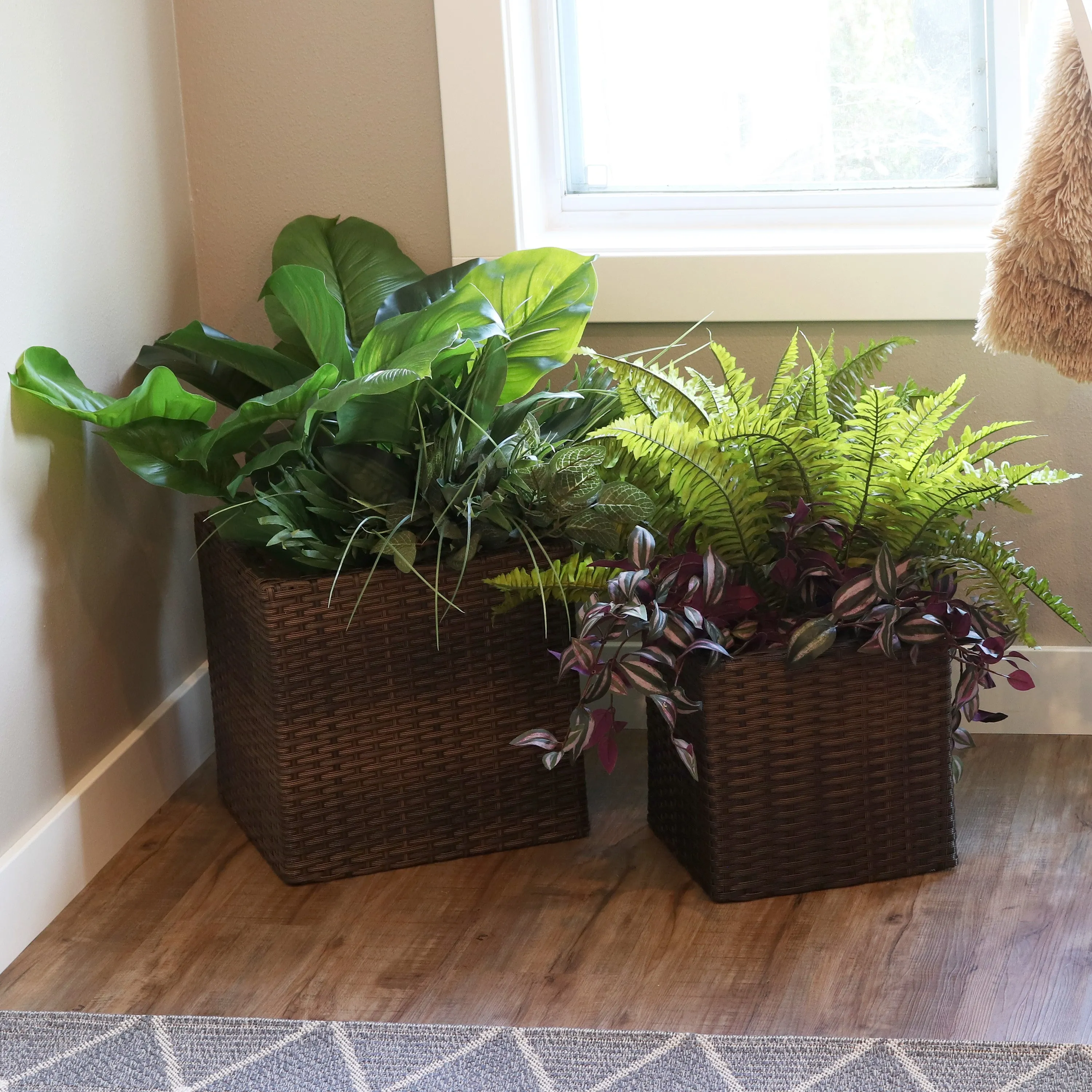 Sunnydaze Polyrattan Square Indoor Planters - 1 Large/1 Small Planter