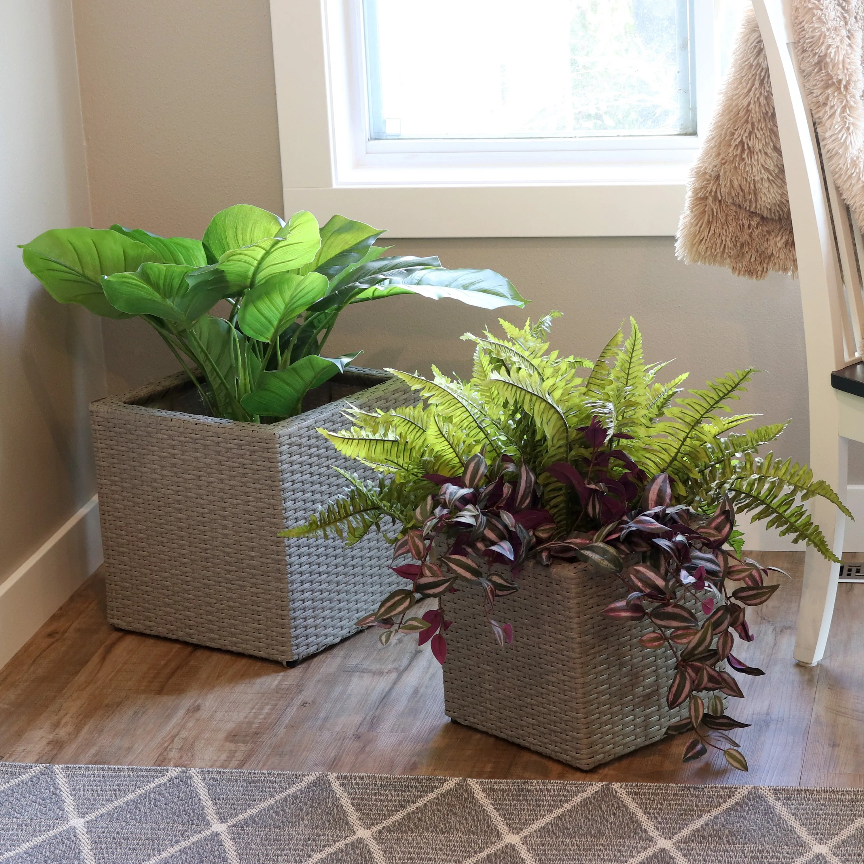 Sunnydaze Polyrattan Square Indoor Planters - 1 Large/1 Small Planter